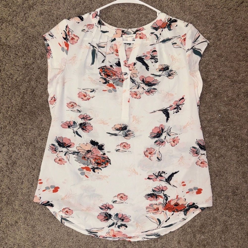 Floral Women's Top - White and Pink